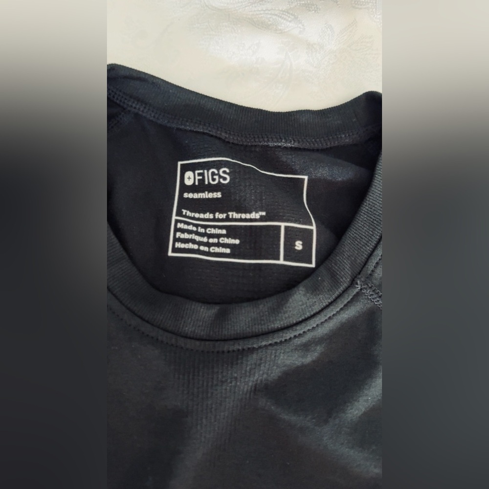 Figs Salta Seamless Longsleeve Underscrub in Black